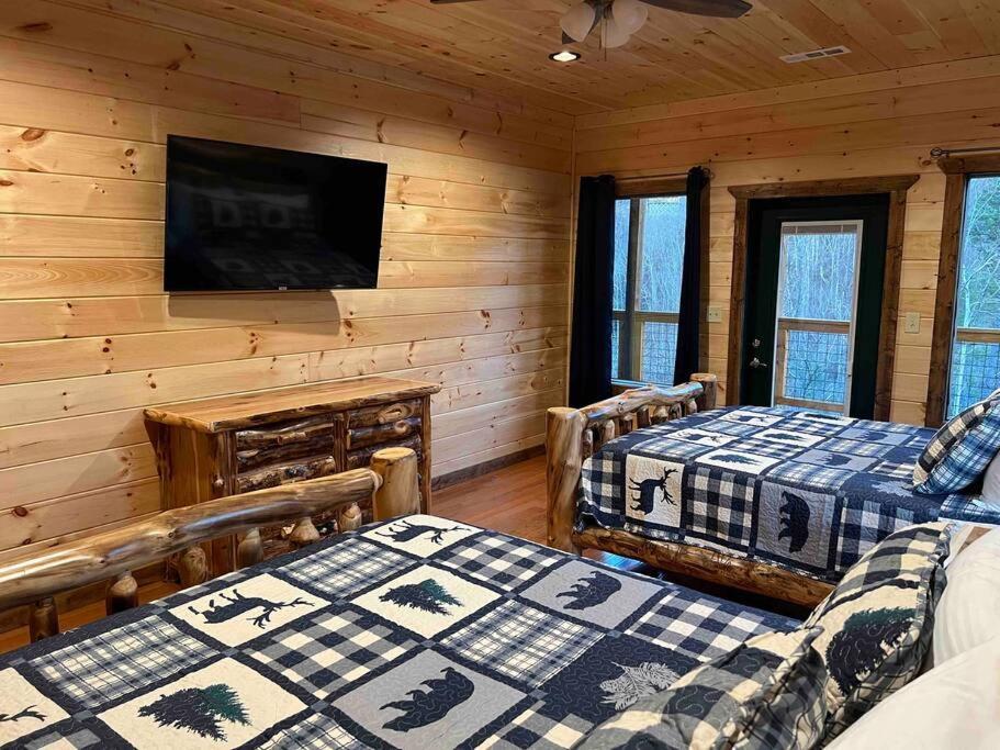 * * 4 Master Bedrooms, Views, Theater, Arcade, Evc Gatlinburg Exterior photo