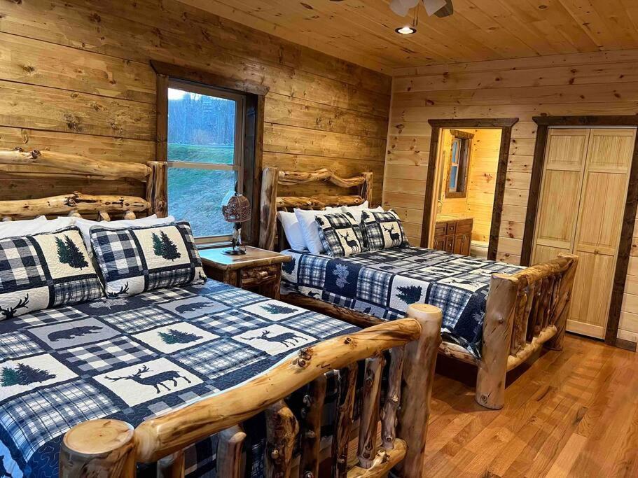 * * 4 Master Bedrooms, Views, Theater, Arcade, Evc Gatlinburg Exterior photo