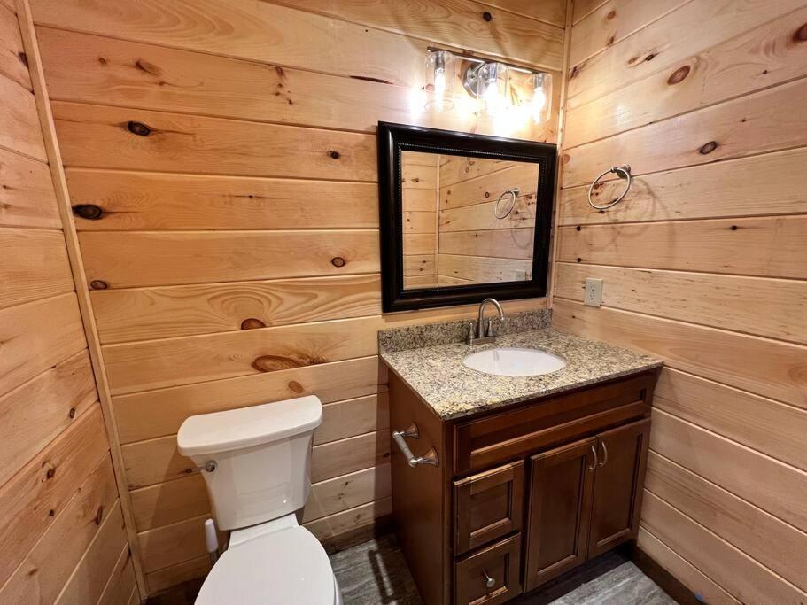 * * 4 Master Bedrooms, Views, Theater, Arcade, Evc Gatlinburg Exterior photo